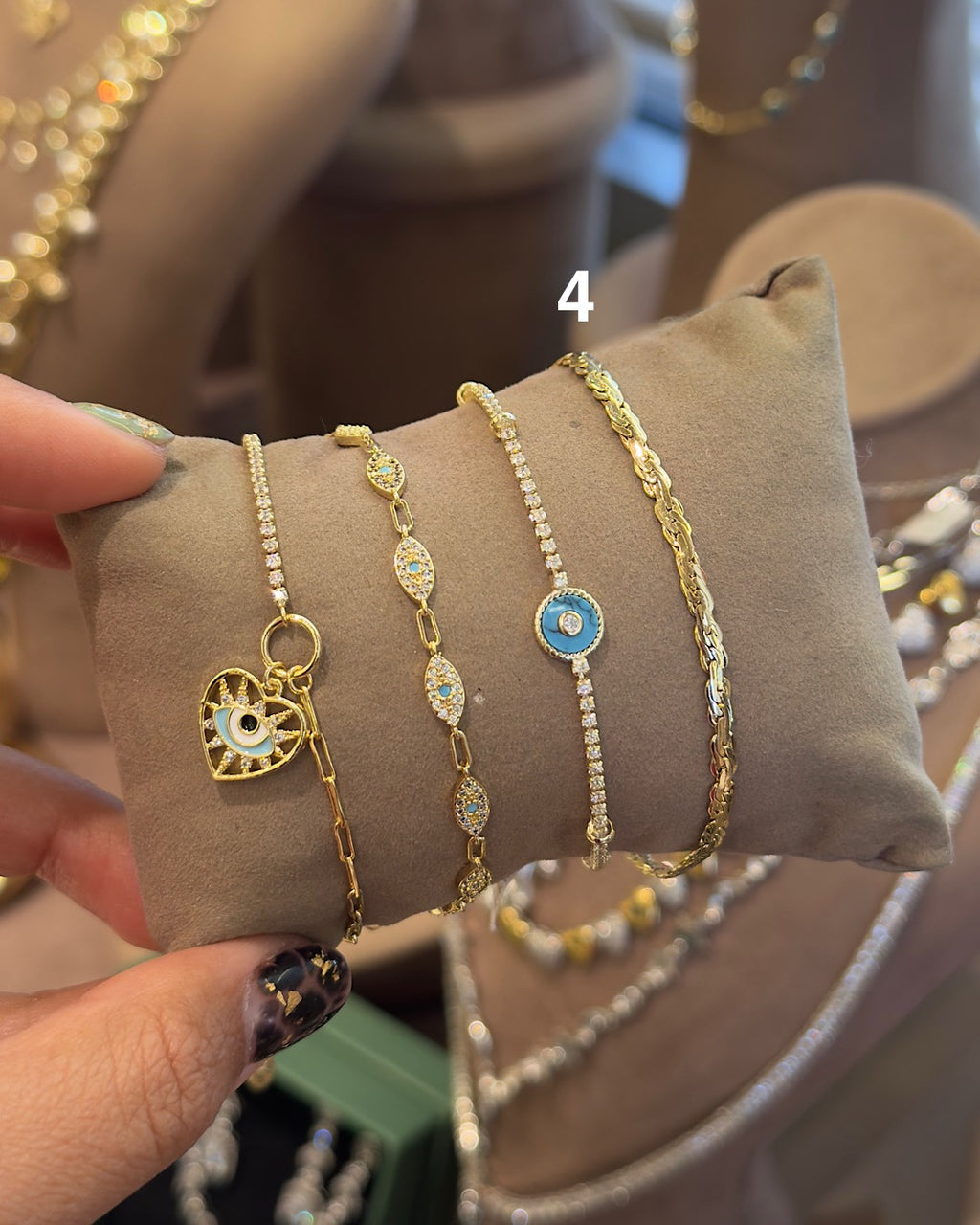 Gözlü Kalp Bileklik