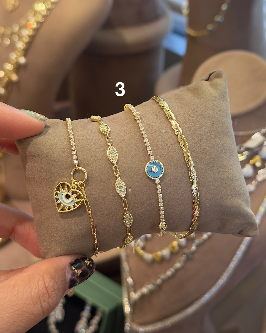 Gözlü Kalp Bileklik