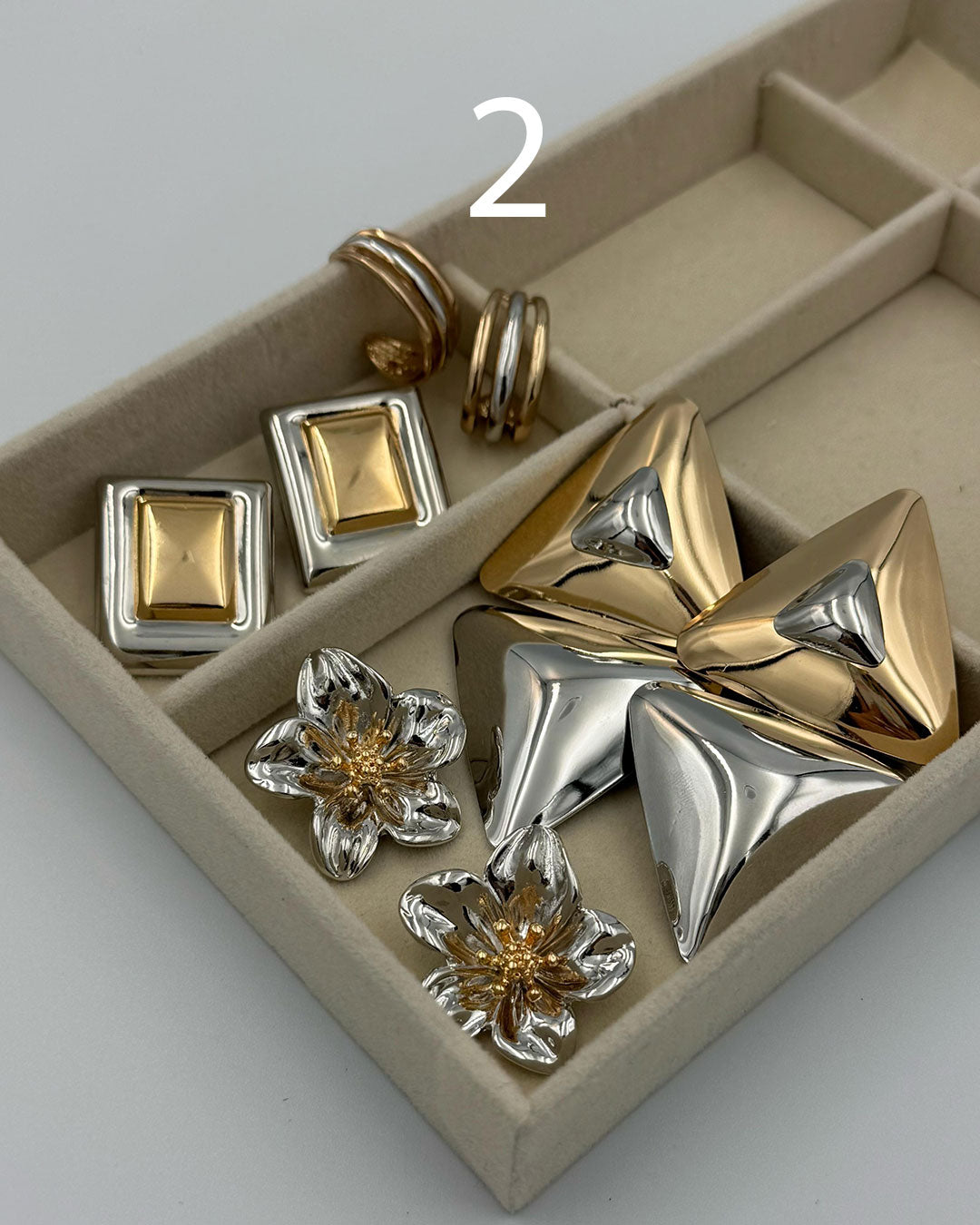 Çift Renk Tasarım Küpeler