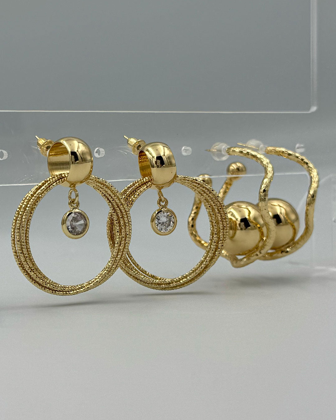 Gold Şıkırtılı Topçuk Küpe