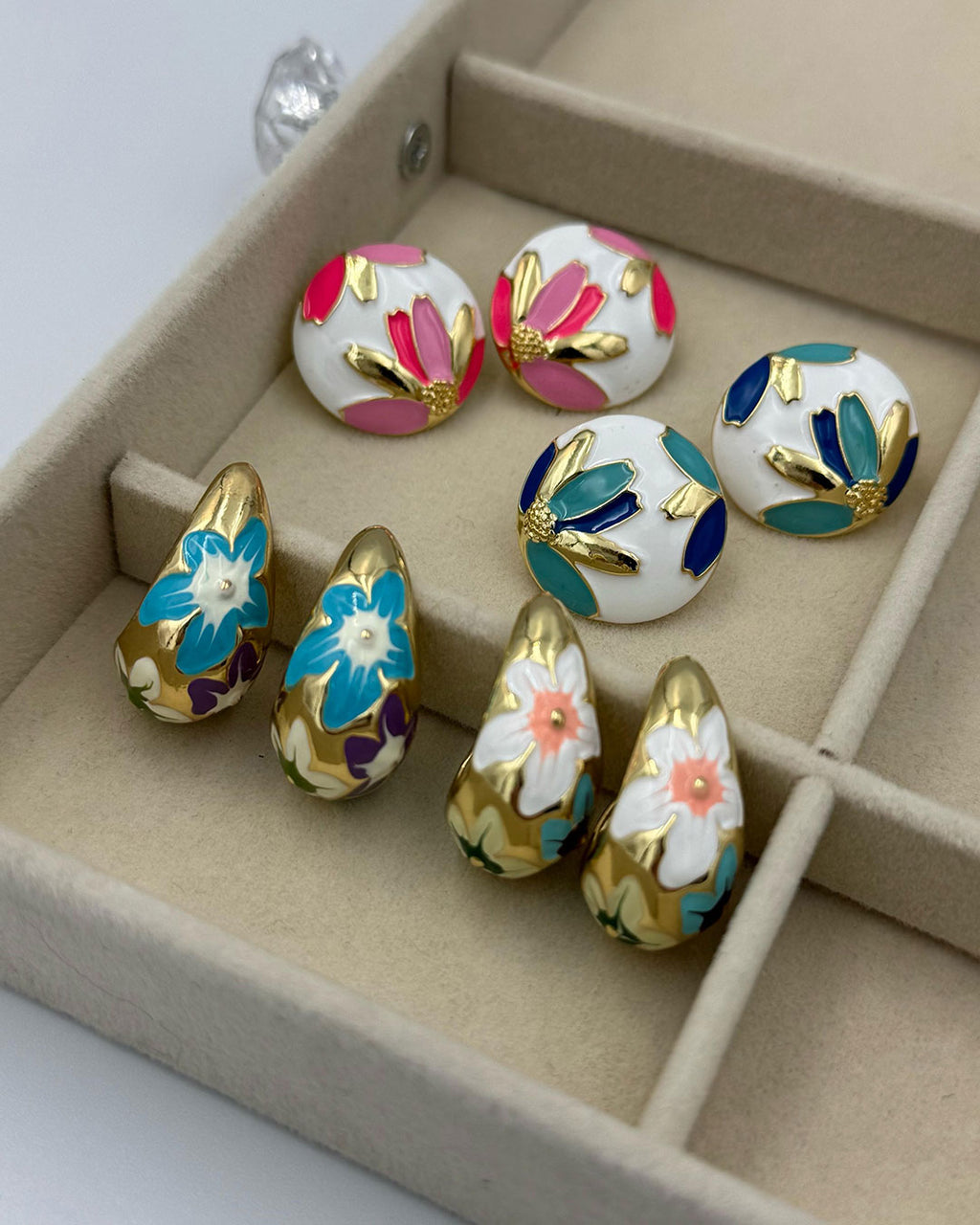 Marka Renkli Bahar Küpeler